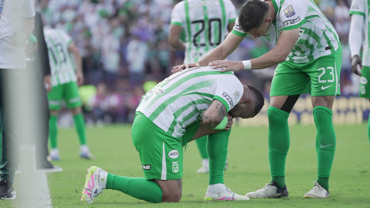 ¿Se debe ir Gandolfi? Atlético Nacional perdió y ve lejos la final