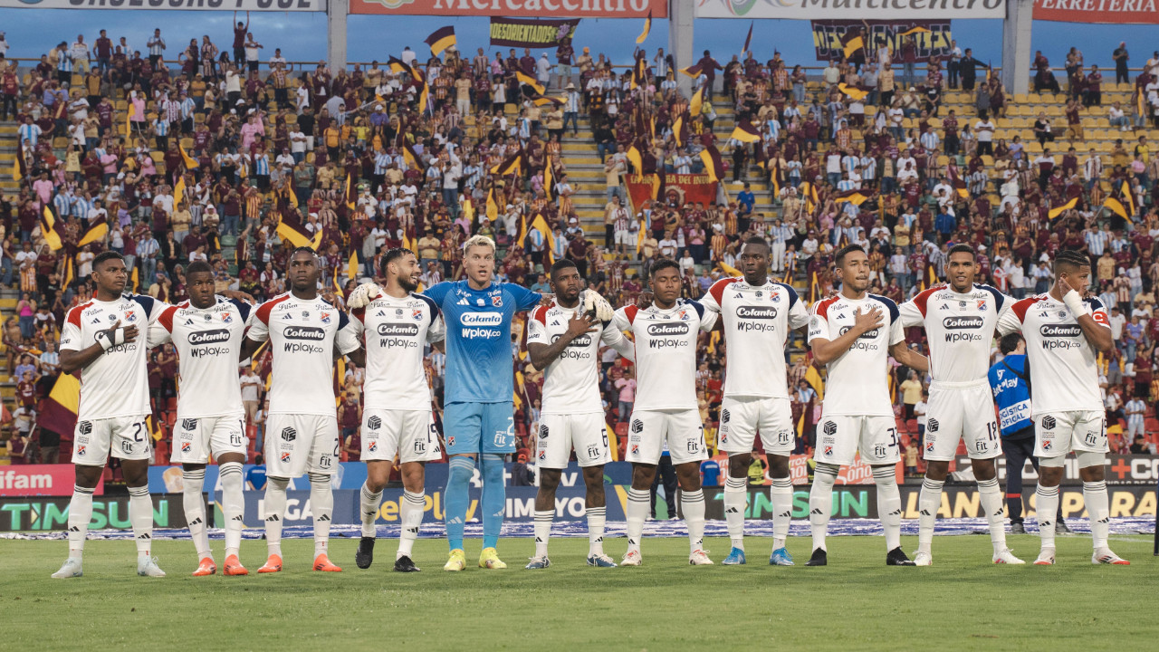 Los rojos mandan en el A: Los triunfos de América y DIM los perfilan como favoritos