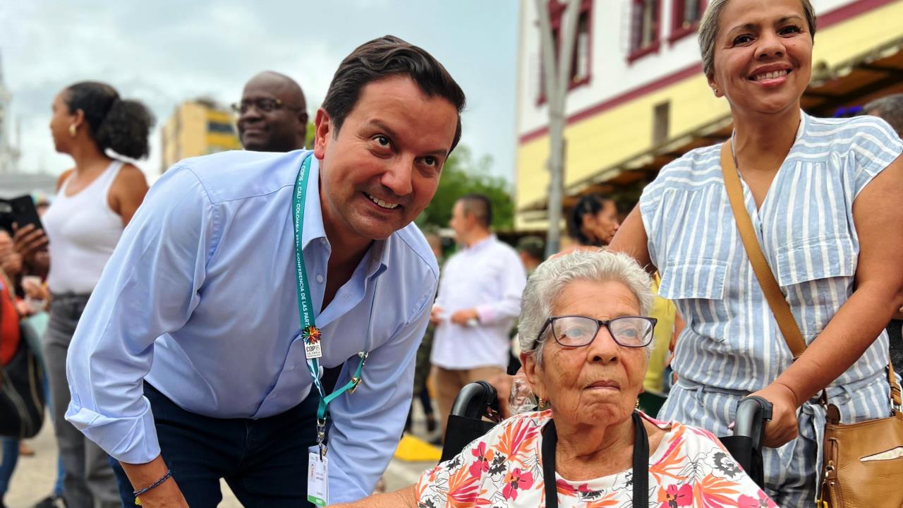 La campaña de David Luna que unió a Uribe, Santos, Petro y Duque y que busca un país en el «podamos hablar»