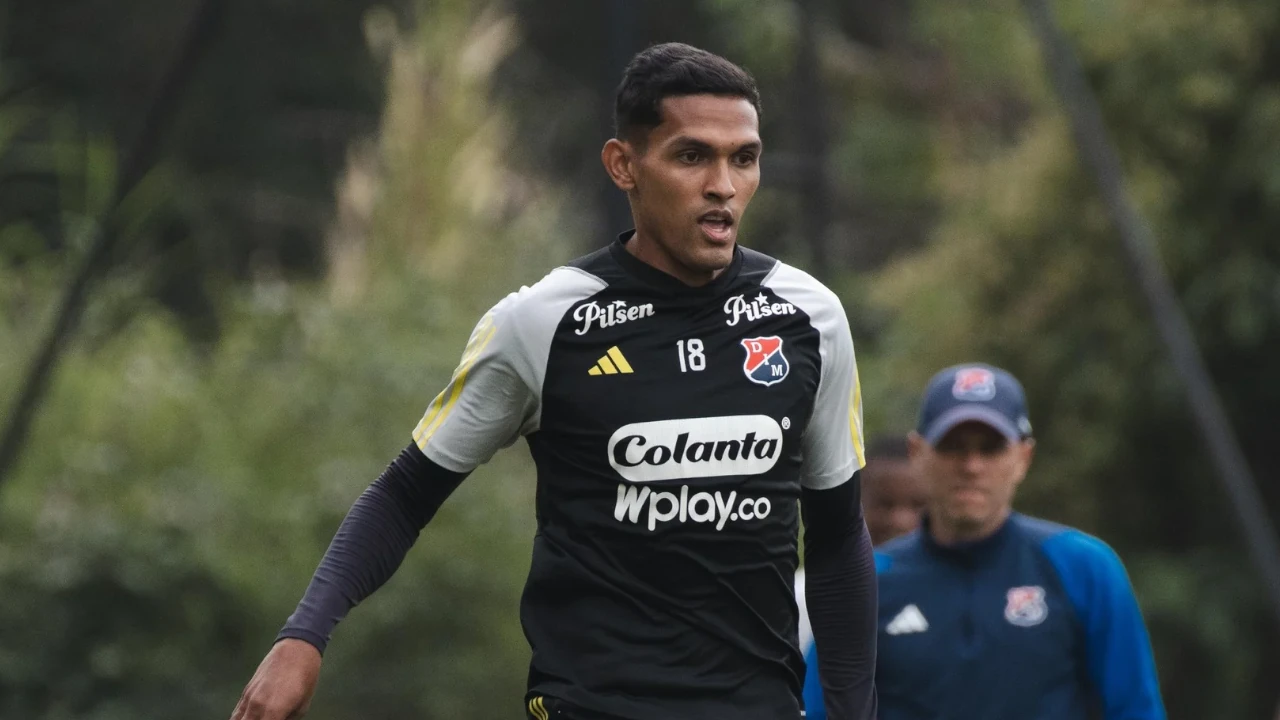 ¡Comprometidos o pa’ la porra! El DIM oficializa la salida de Homer Martínez