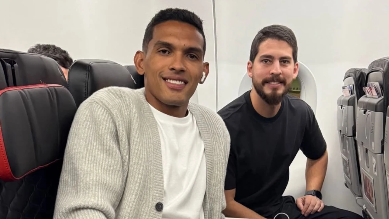 ¡Léalo cantando! Y se marchó, sin despedirse: Homer Martínez rumbo a México