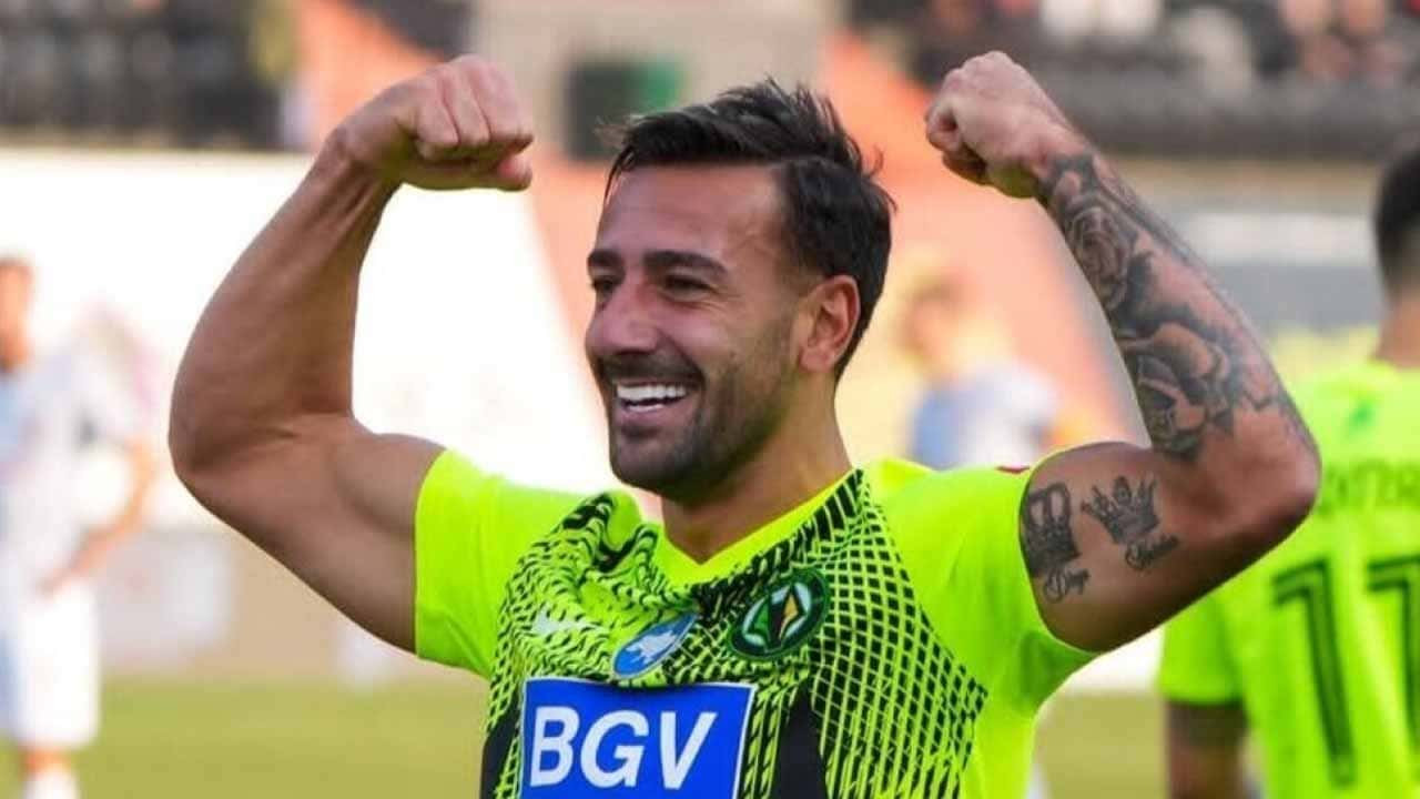 Con la mira en la Libertadores: Facundo Batista, a un paso de ser el primer refuerzo de Atlético Nacional