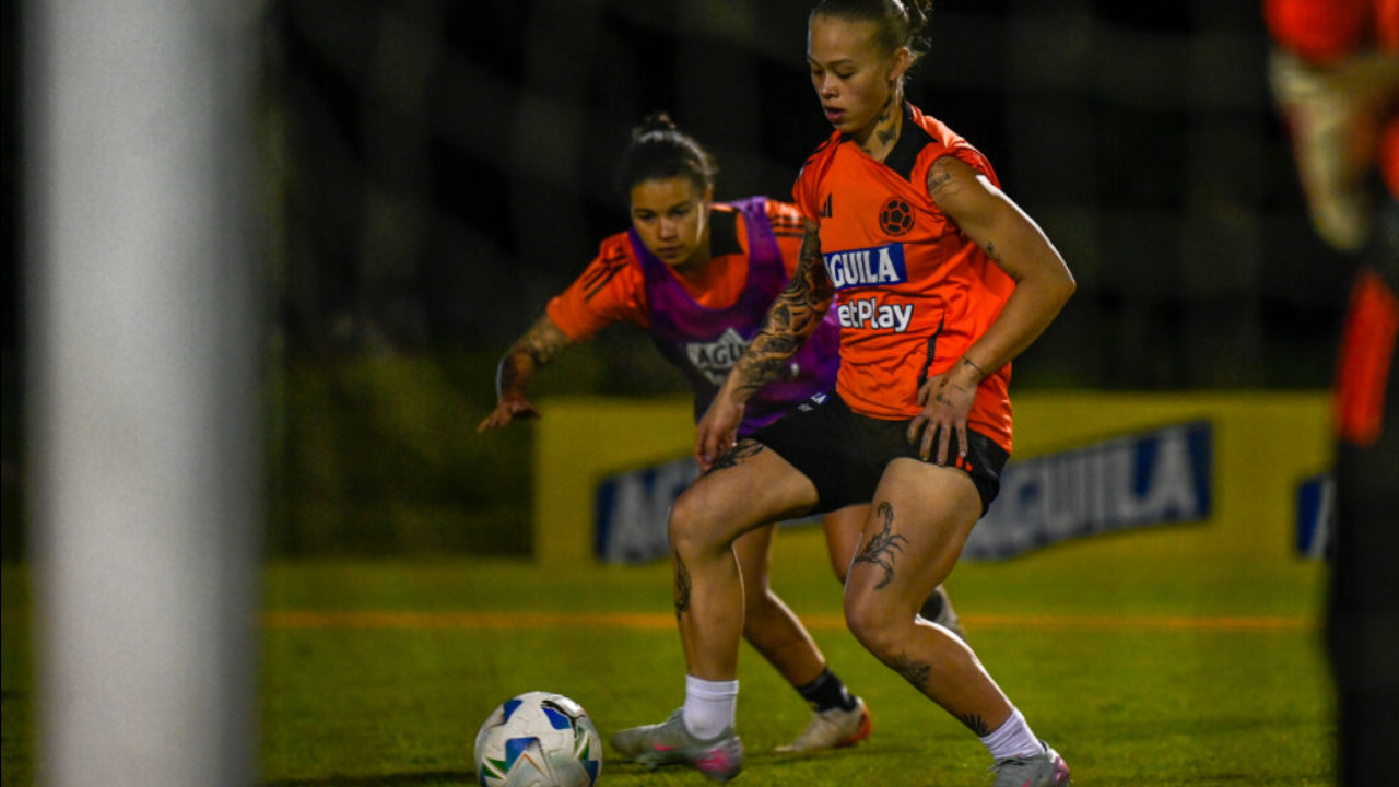 Plantel completo en Bogotá: Las 23 de la Selección Femenina ya entrenan para la Copa América