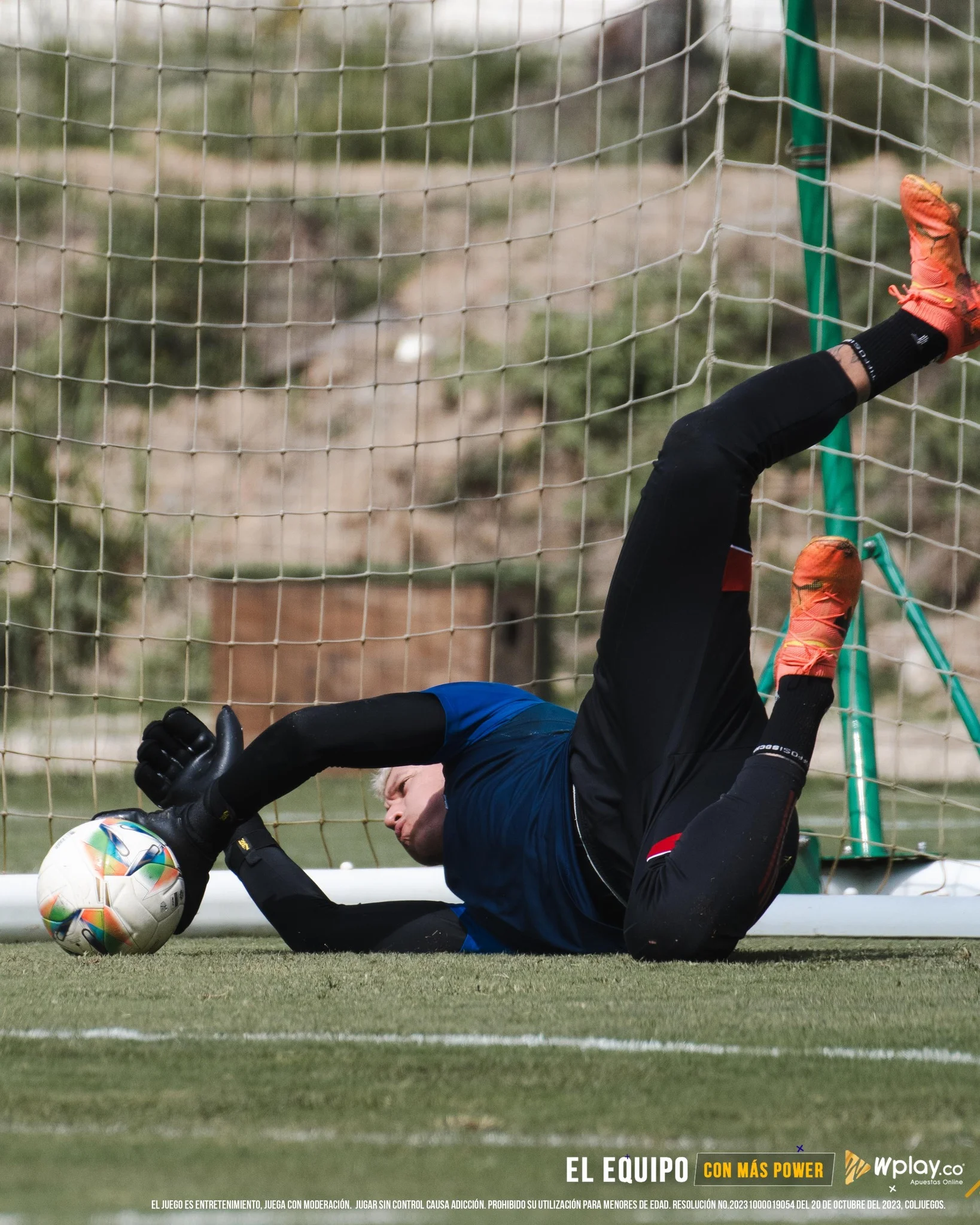 Washington Aguerre, portero del rojo sigue activo en el equipo