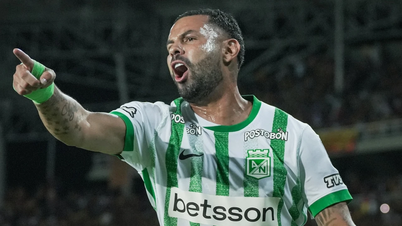 “Vamos a sacar la jerarquía”: Edwin Cardona listo para hacer magia ante Santa Fe