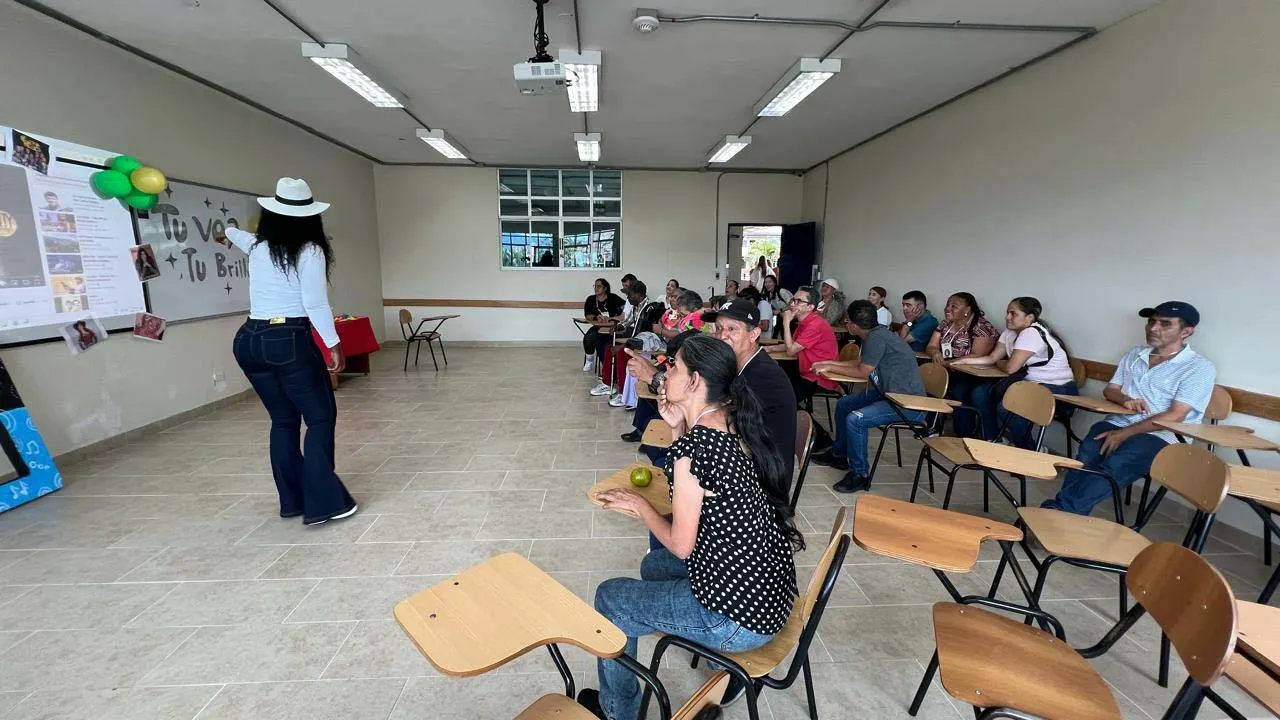 ¡Medellín impulsa la autonomía! Jornada especial fortalece la independencia de personas con discapacidad