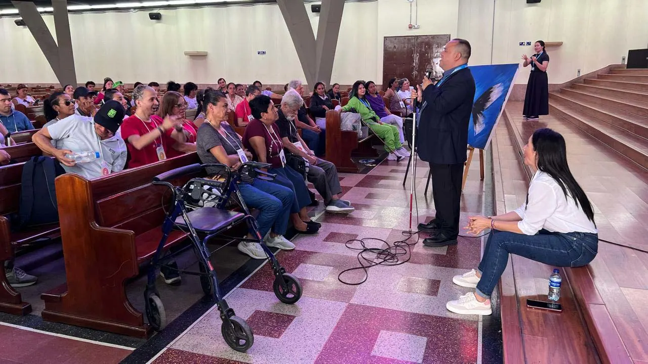 ¡Medellín impulsa la autonomía! Jornada especial fortalece la independencia de personas con discapacidad