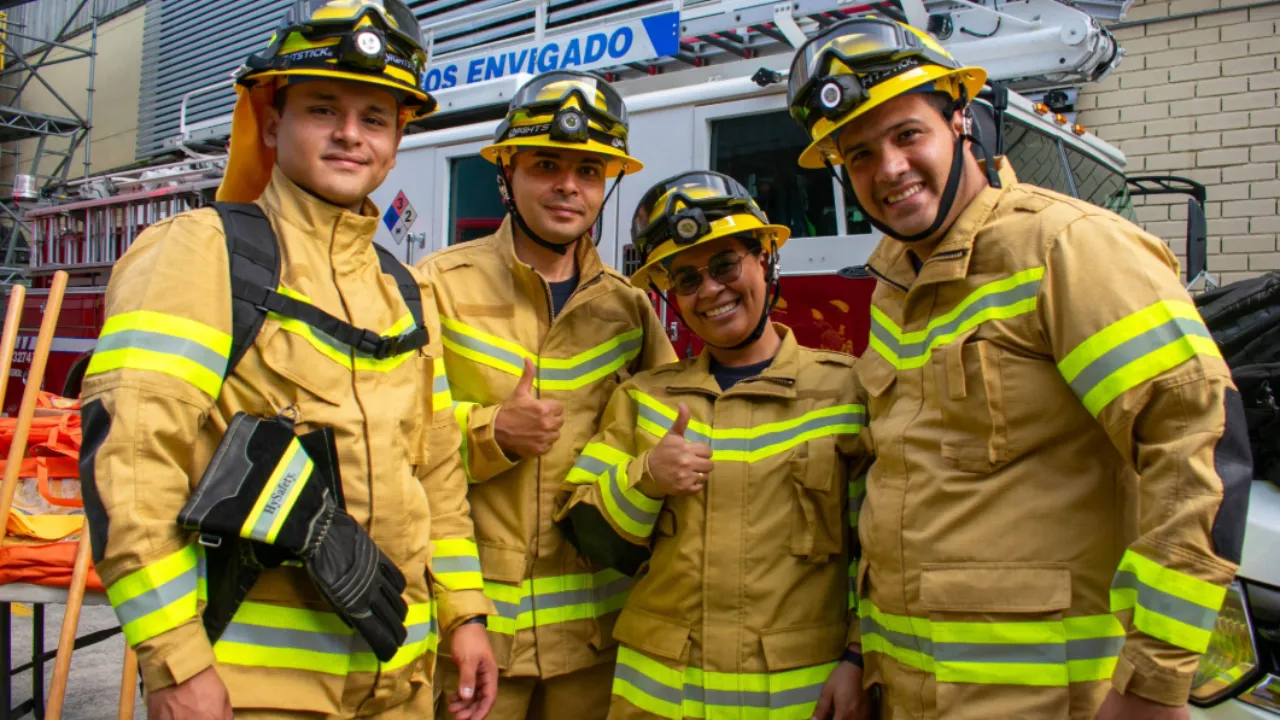 Brigada Forestal del Valle de Aburrá recibió dotación para combatir incendios