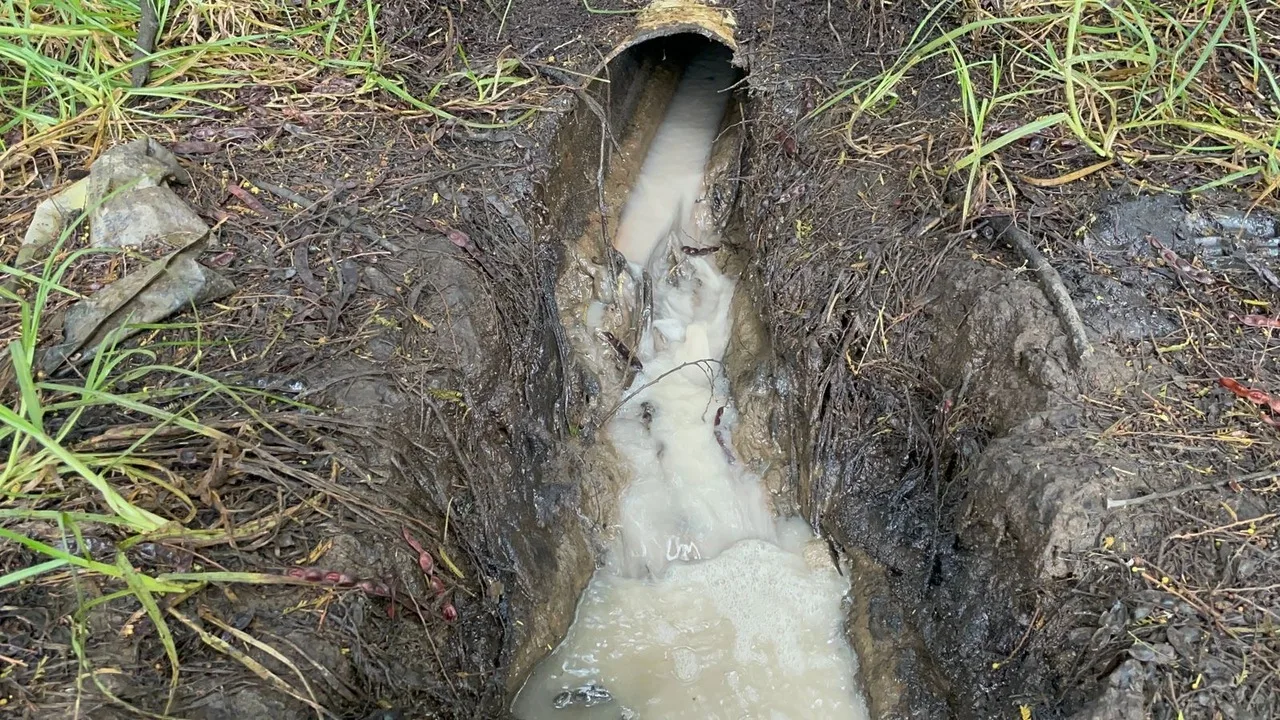 Cierran lavaderos en Fontibón: CAR frena grave contaminación del río Bogotá