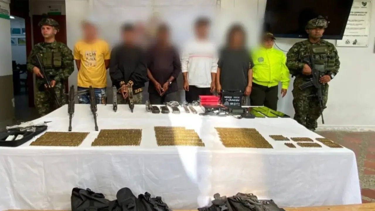 ¡Desarticulada célula del Clan del Golfo! Cinco capturados en Amalfi, Antioquia