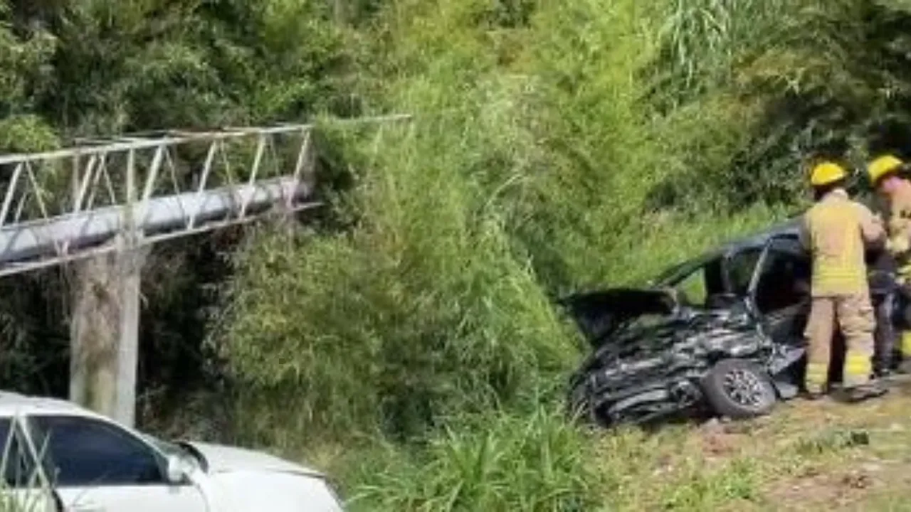Choque entre carros dejó un muerto y una herida en la variante San Antonio-La Ceja
