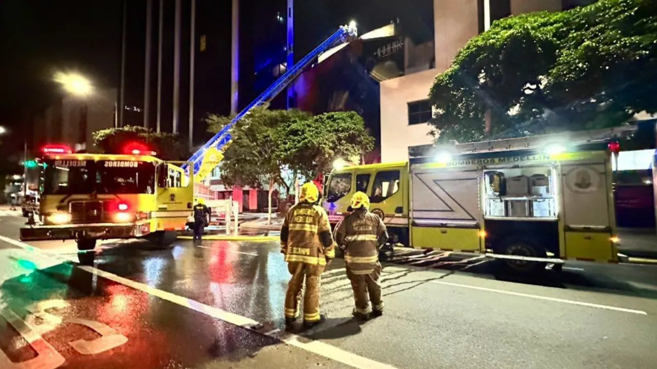 Balance final del incendio en la Clínica Fundadores Medellín: evacuaron a 150 pacientes