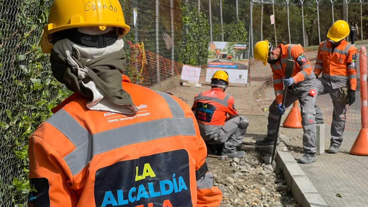 Cuadrillas de la Gente ya han arreglado más de 430 puntos en Medellín