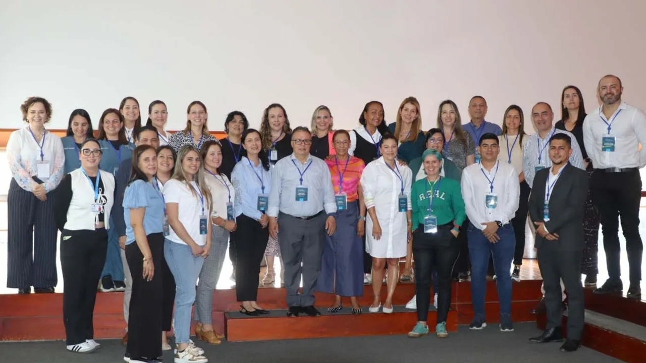 ¡Avance histórico en salud! Medellín duplica Iniciativas en convocatoria para galardones