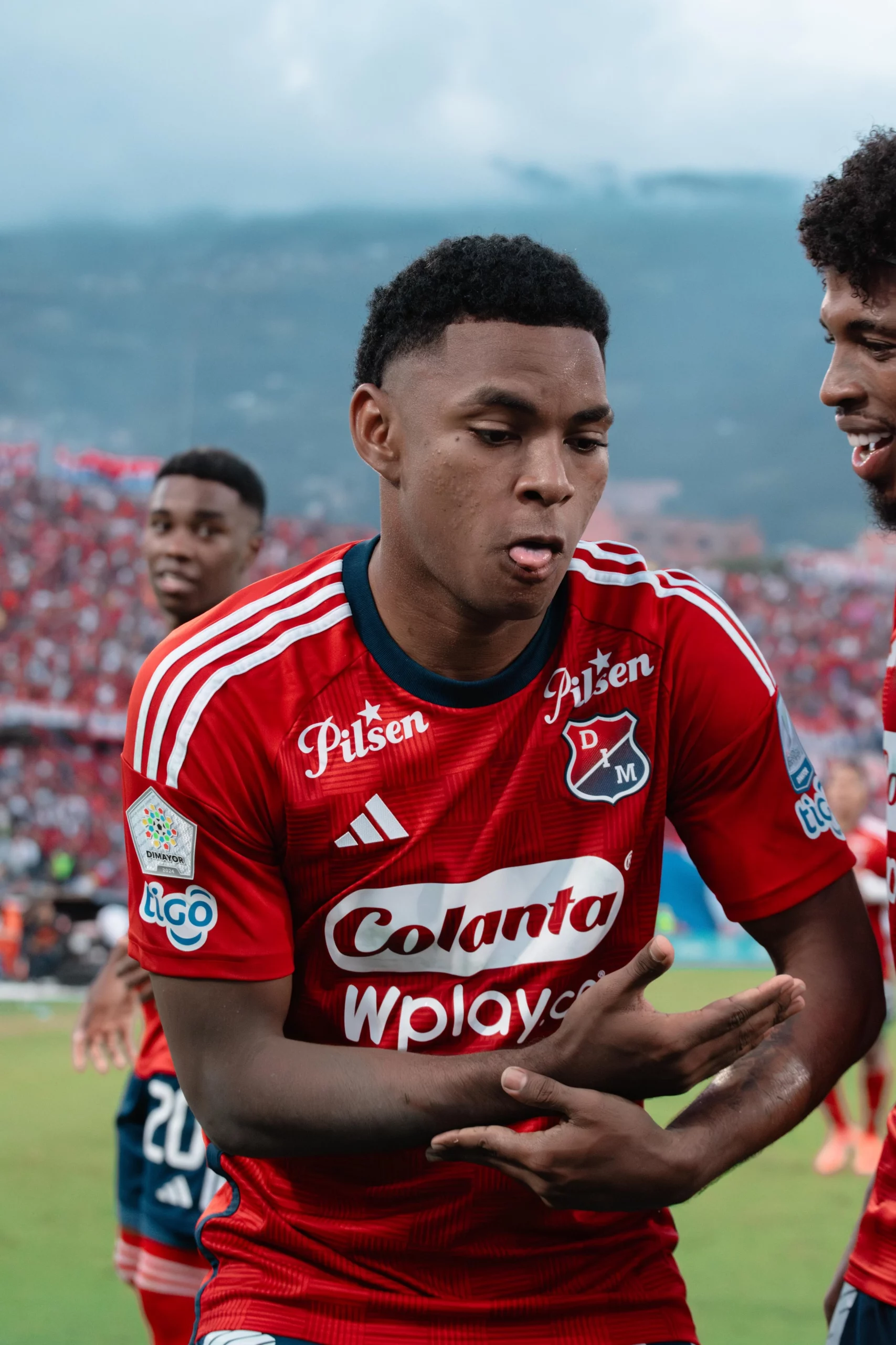 Brayan León