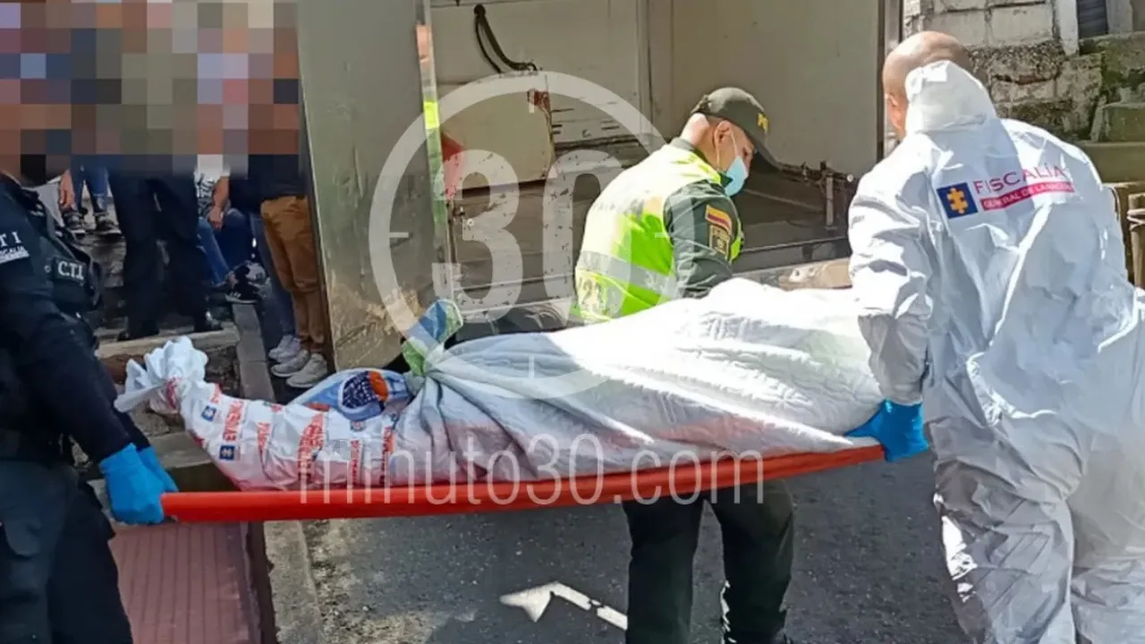 Julio fue asesinado con arma blanca mientras comía en su vehículo en el barrio Suramericana