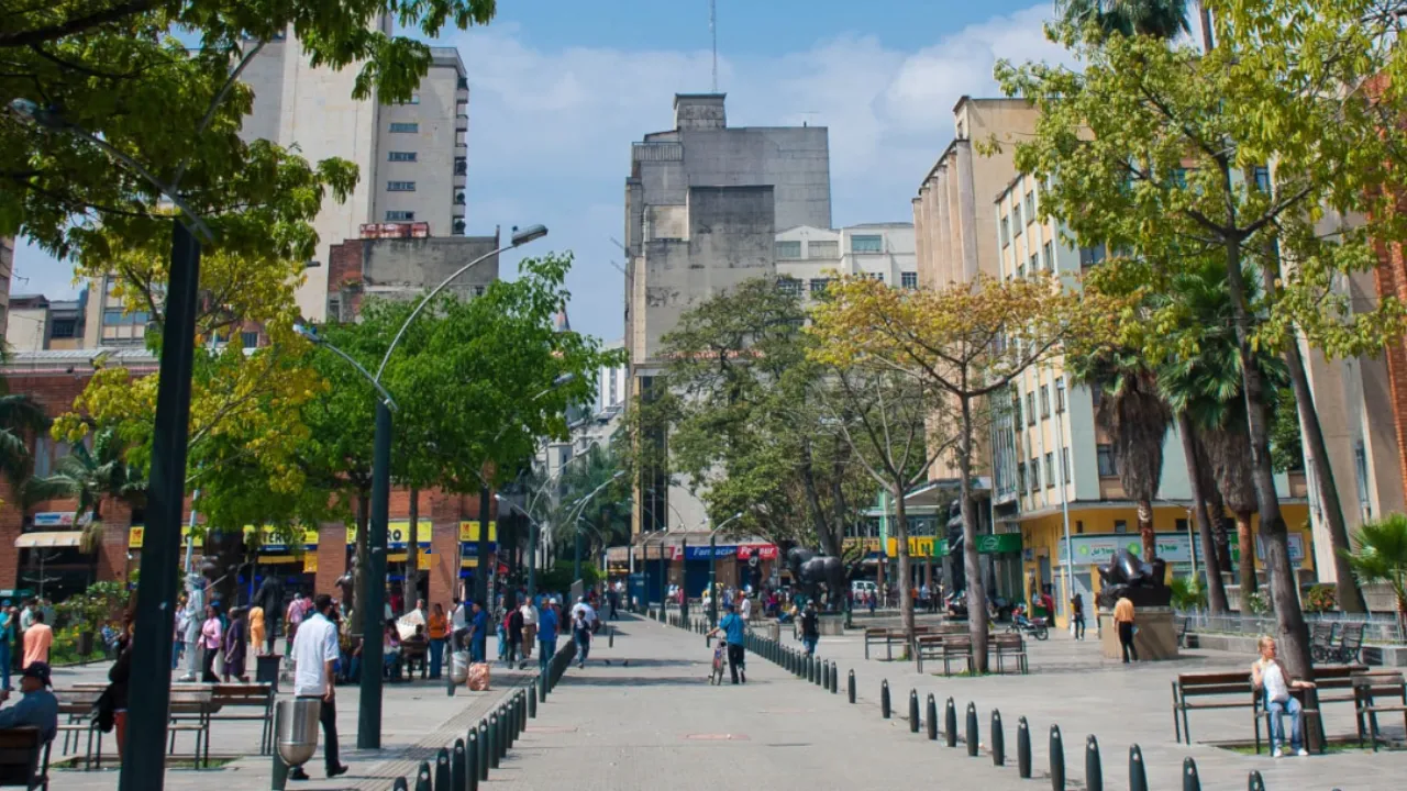 Personería llama a reforzar medidas de seguridad para el turismo en Medellín