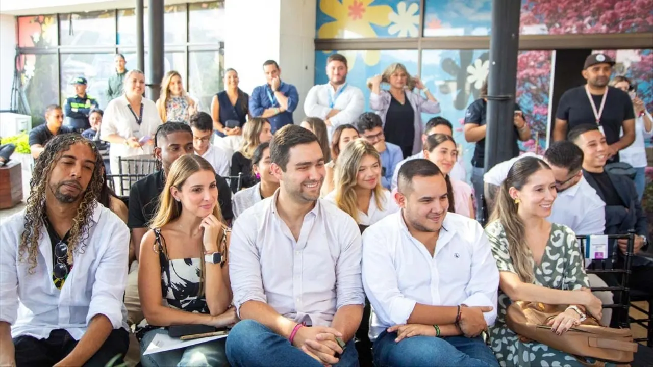 ¡Medellín impulsa liderazgos! 'Referentes' empodera a jóvenes para transformar la ciudad