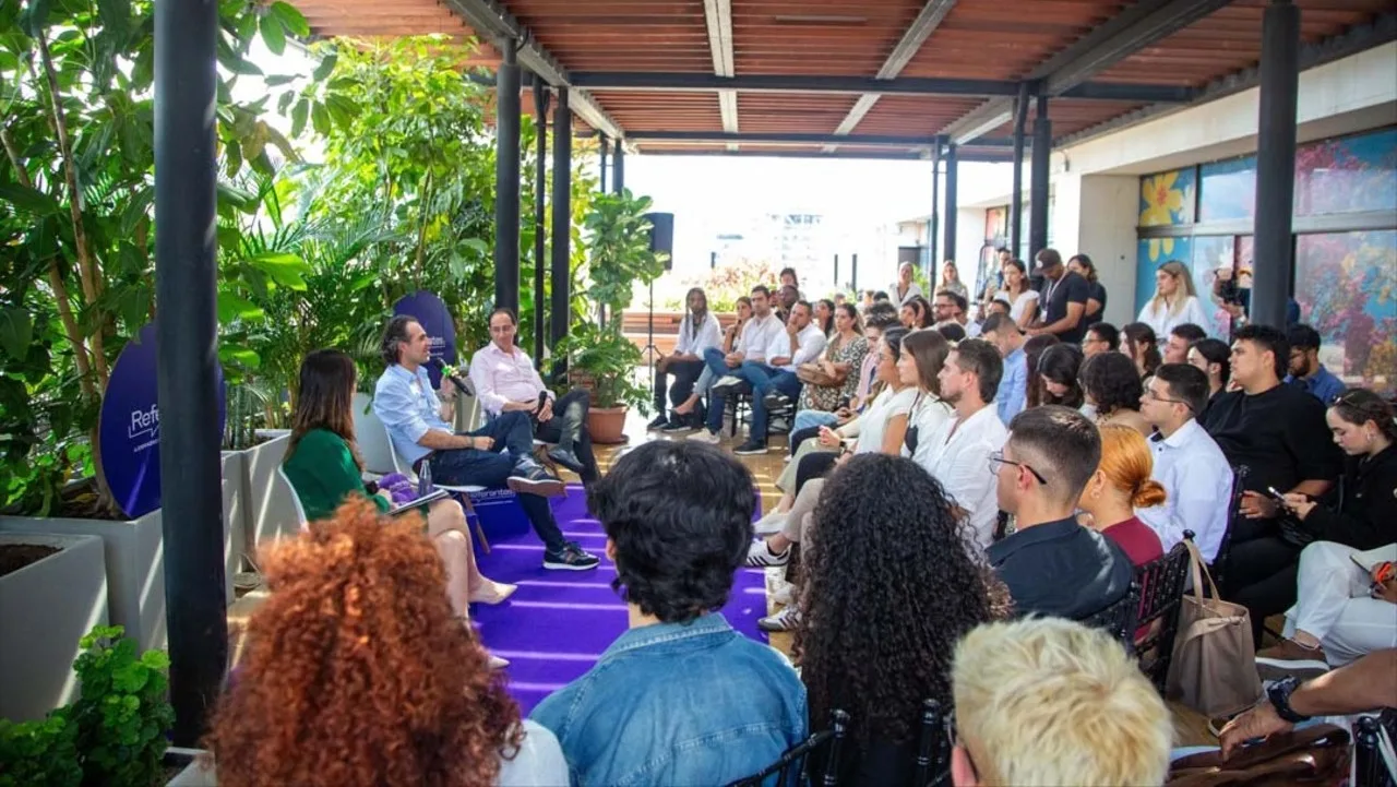 ¡Medellín impulsa liderazgos! 'Referentes' empodera a jóvenes para transformar la ciudad