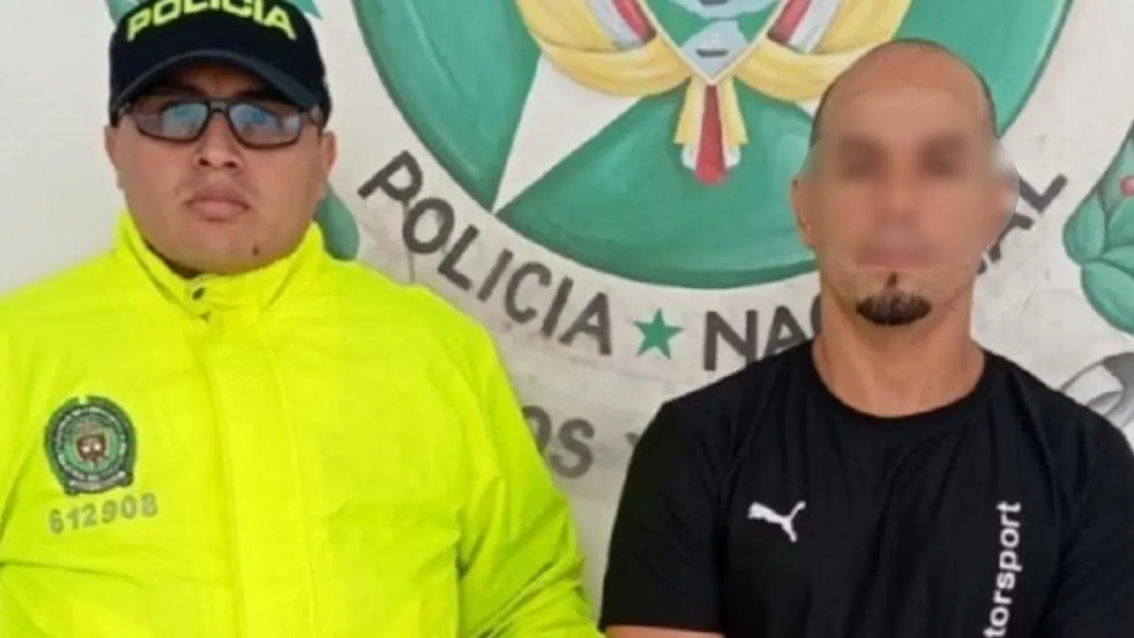 Instructor de natación condenado por homicidio en Medellín enfrenta nuevos cargos por abuso infantil