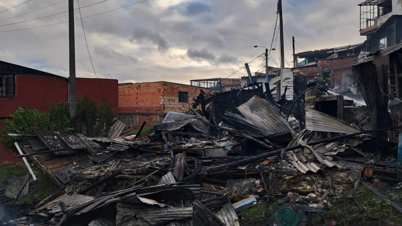 Aún no se confirman las causas, pero todo apunta a un cortocircuito.