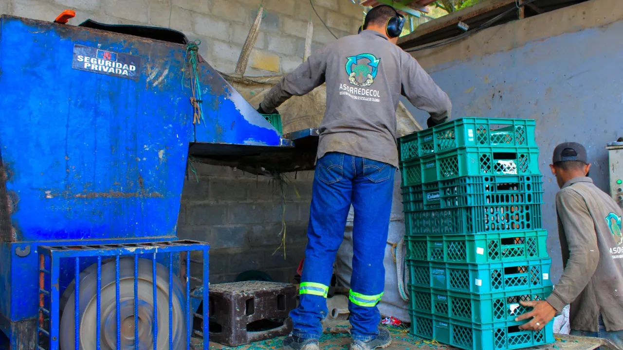 Con los recicladores se reduce la presión sobre el relleno sanitario en Medellín