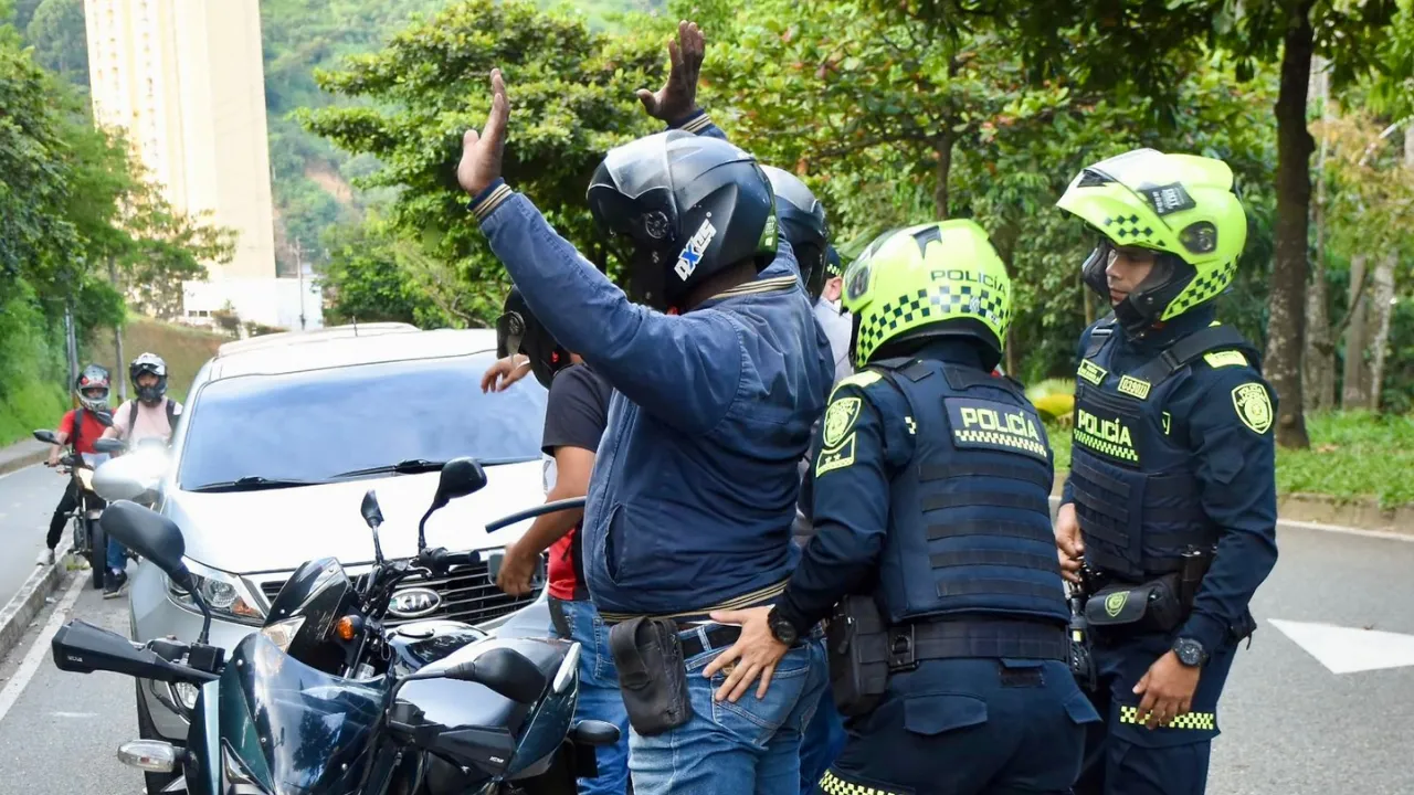 ¡Itagüí está bajando el delito! Caen hurtos, extorsiones y violencia intrafamiliar en 2025