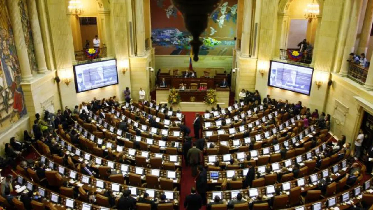 ¡Ni para viajar hay plata! Senadores se quedaron sin tiquetes por falta de pagos de MinHacienda