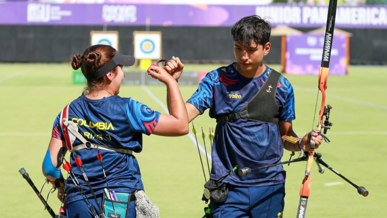 Javier Carrillo y Tania Arias ganan oro para Colombia en tiro con arco mixto