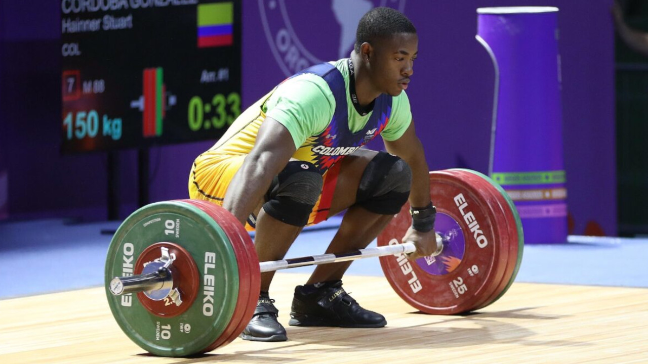 Pesista colombiano Stuart Córdoba ganó plata en Juegos Panamericanos Junior, consolidando el éxito de Colombia en levantamiento de pesas