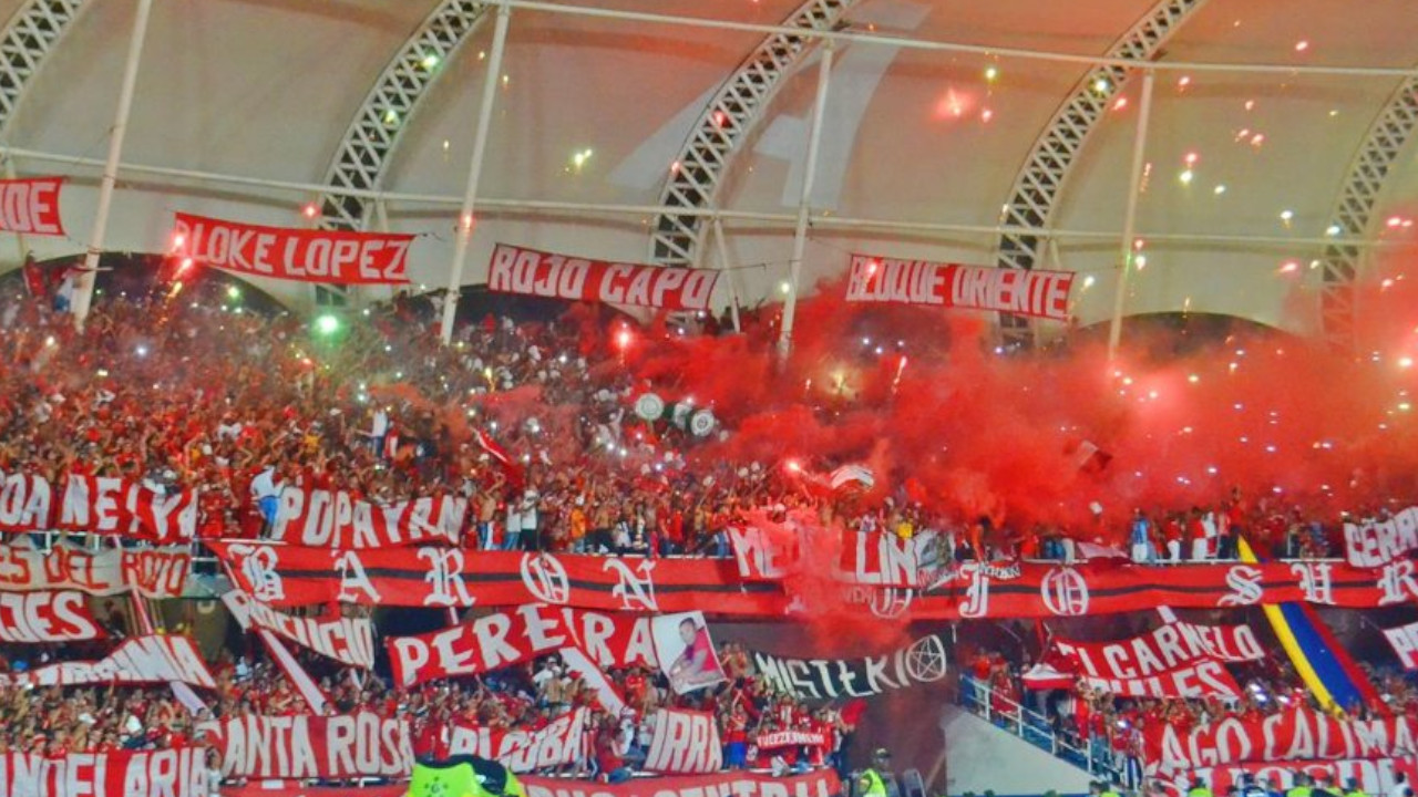 “La hinchada cumple, el equipo no”: Barra popular del América de Cali prepara protesta contra el equipo