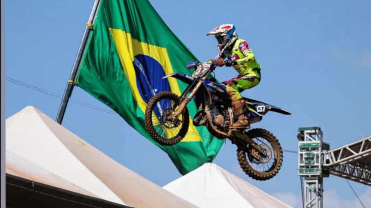 ¡Orgullo colombiano! Jacobo Roman Velásquez gana el título Latinoamericano de Motocross en una jornada inolvidable