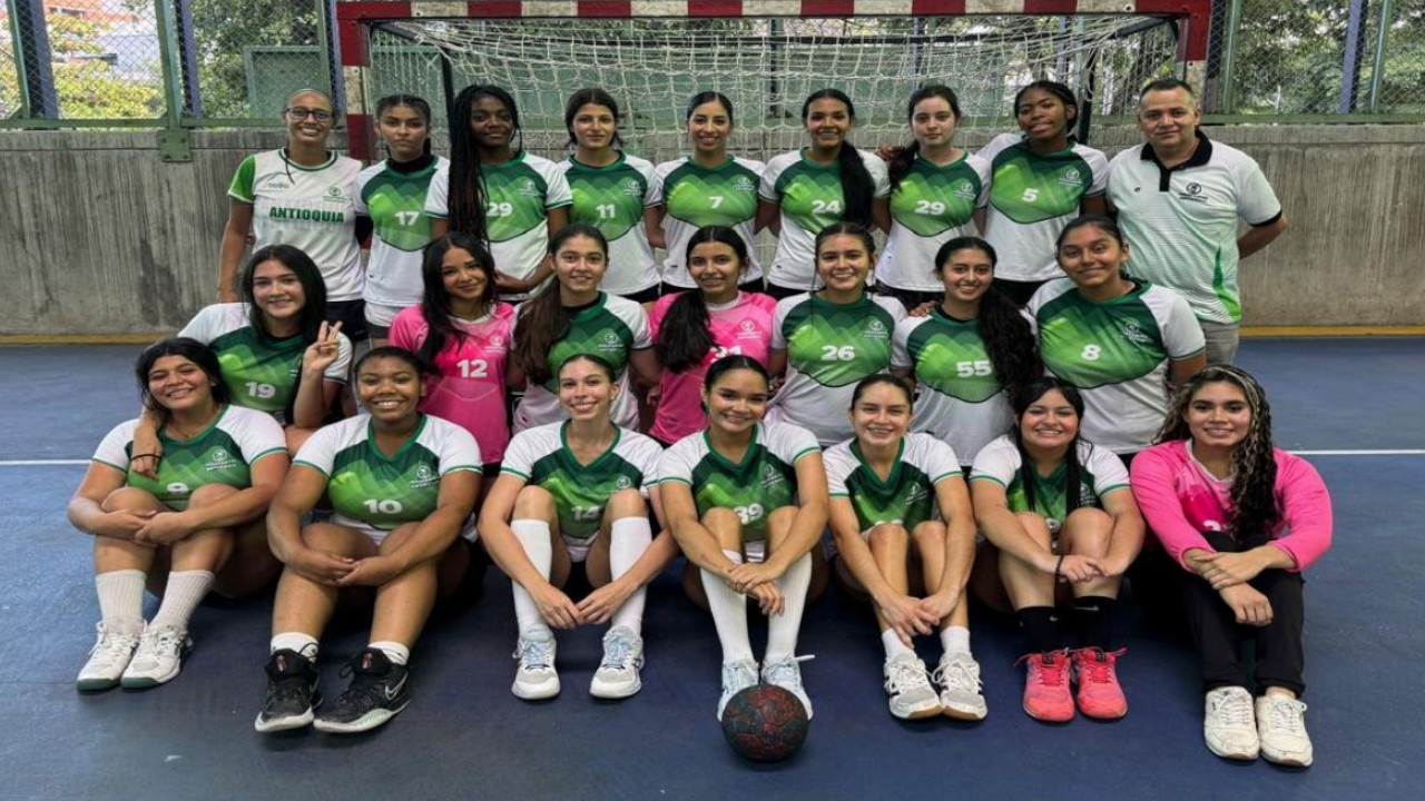 ¡Bello vibra con el balonmano! El Coliseo Tulio Ospina recibe a la élite juvenil del país