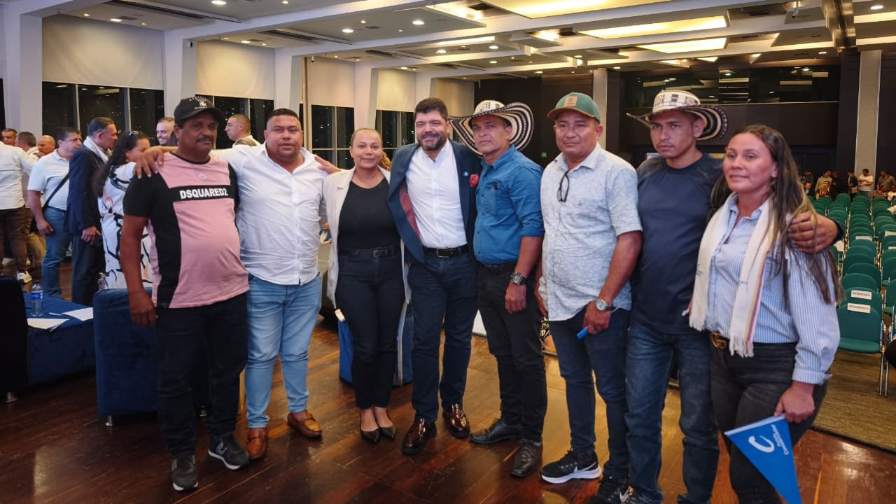 3 Nace Conservadores por Naturaleza movimiento de Juan Diego Gomez y Nicolas Albeiro Echeverry