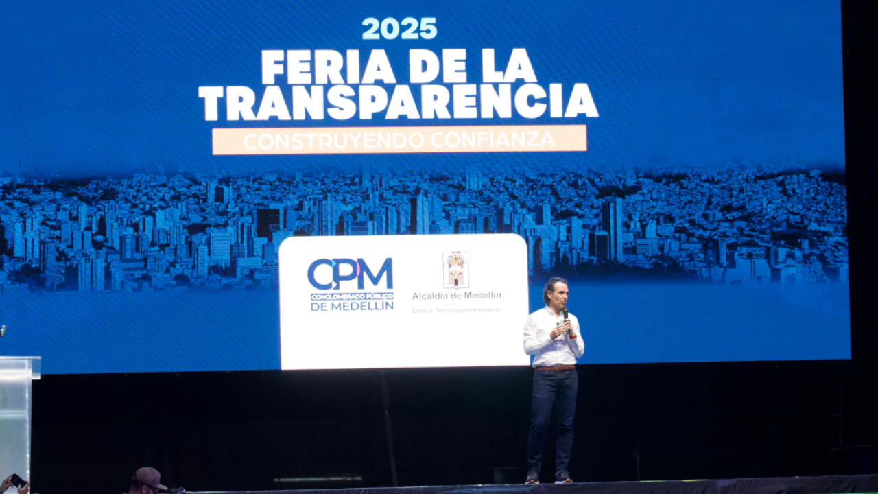 «Volvió la transparencia»: Fico Gutiérrez presenta $6.3 billones en contratación abierta y pública para 1.800 obras