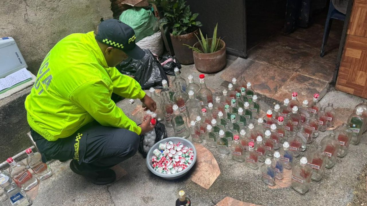 Caen con casi 50 mil cajetillas y licor adulterado en Medellín