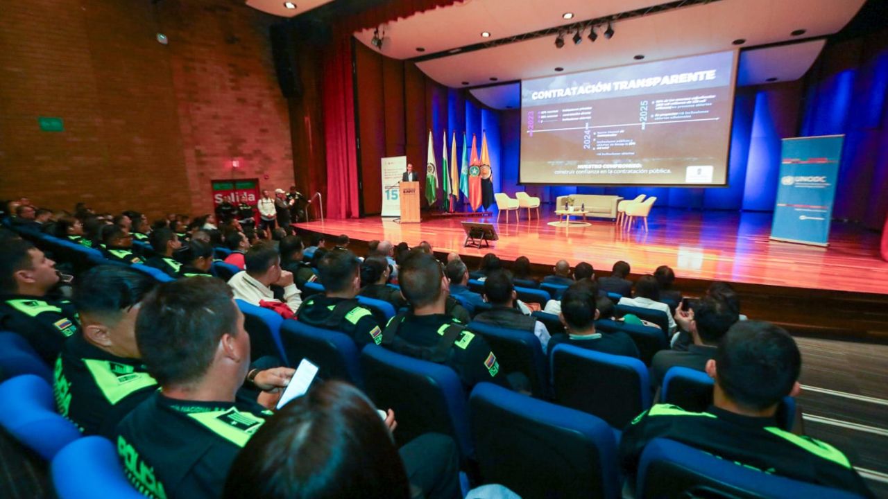 Fico Gutiérrez arremete contra la corrupción en Medellín