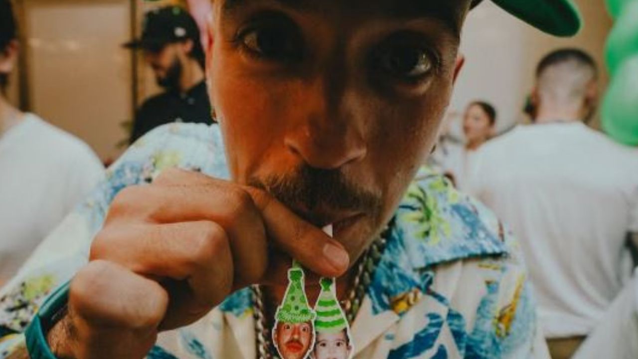  estrenó canción y celebró cumpleaños con J Balvin y Yandel