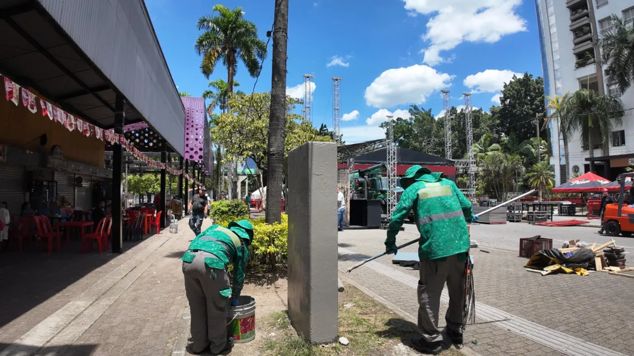 Medellín recoge más de mil volquetas de basura durante la Feria de las Flores