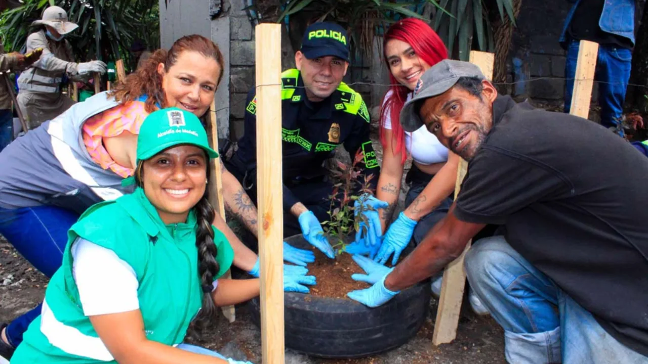 ¡Medellín brilla en Feria de las Flores! 169 puntos críticos de residuos sólidos serán intervenidos