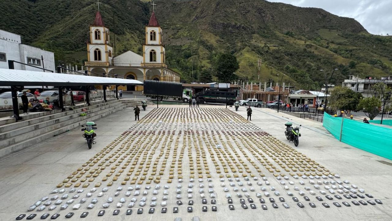 Tenía más de dos toneladas de marihuana escondidas entre bultos de papa en Nariño