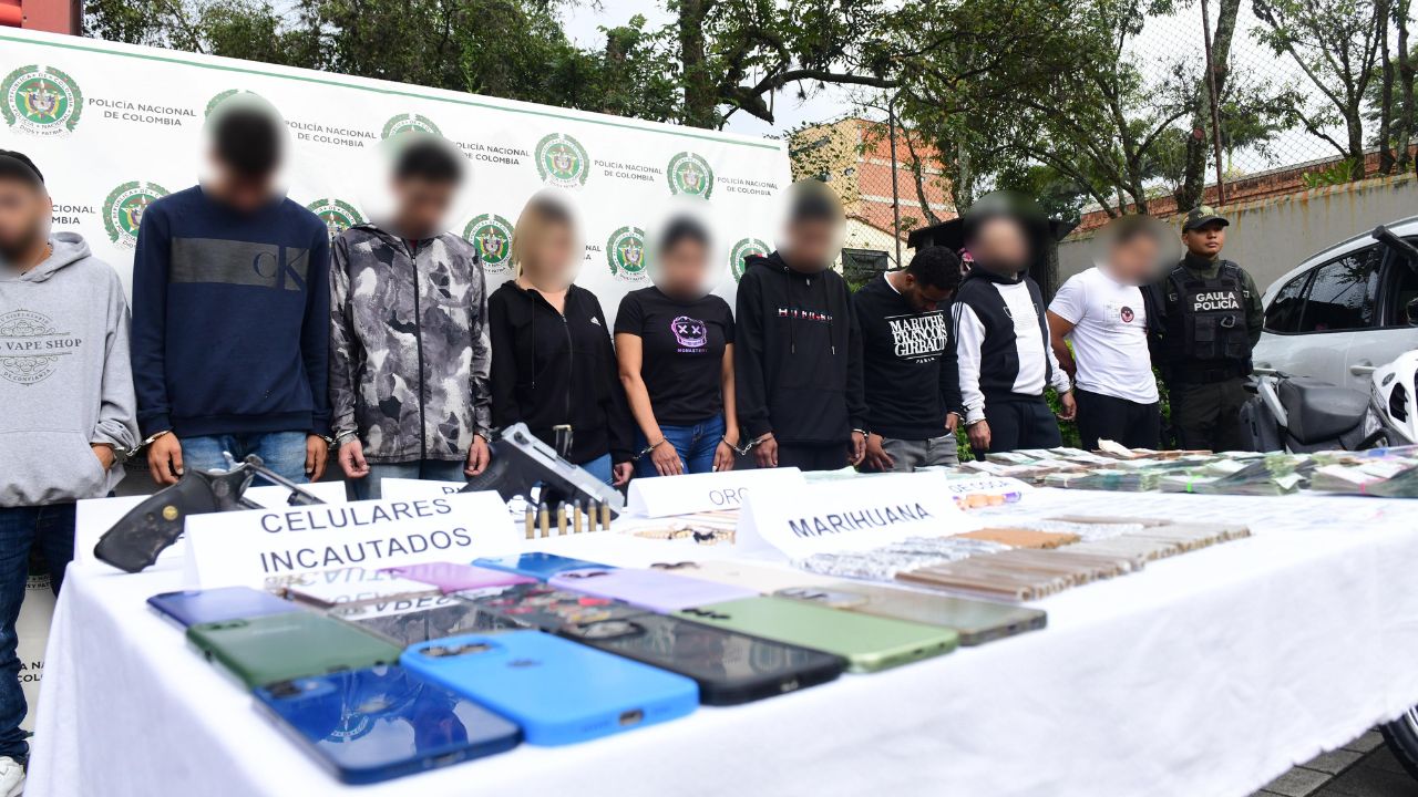  11 capturados y millones decomisados