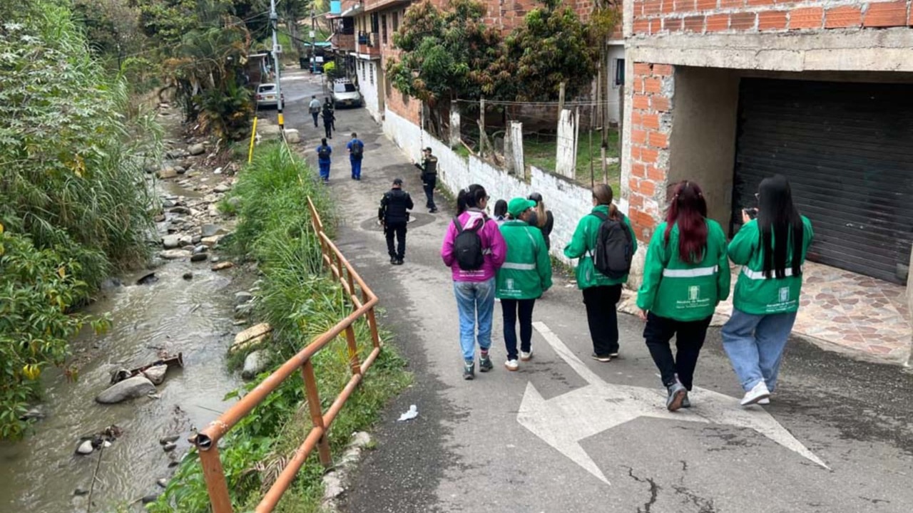 Medellín se anticipa a las lluvias con un plan de prevención en Altavista