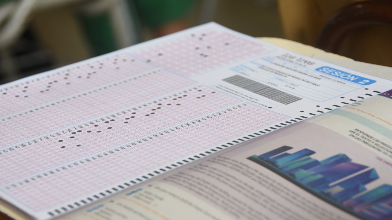 Más de 20 mil estudiantes presentarán las Pruebas Saber 11 este domingo en Medellín