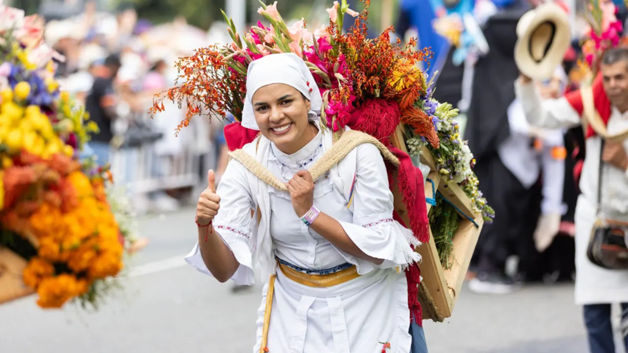 ¡El Desfile de Silleteros se toma Medellín! Conozca las recomendaciones clave y cierres viales