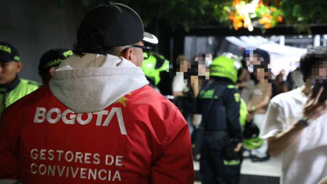 ¡Golpe a la ilegalidad! Suspenden bar en Kennedy tras encontrar a 20 menores de edad, drogas y armas