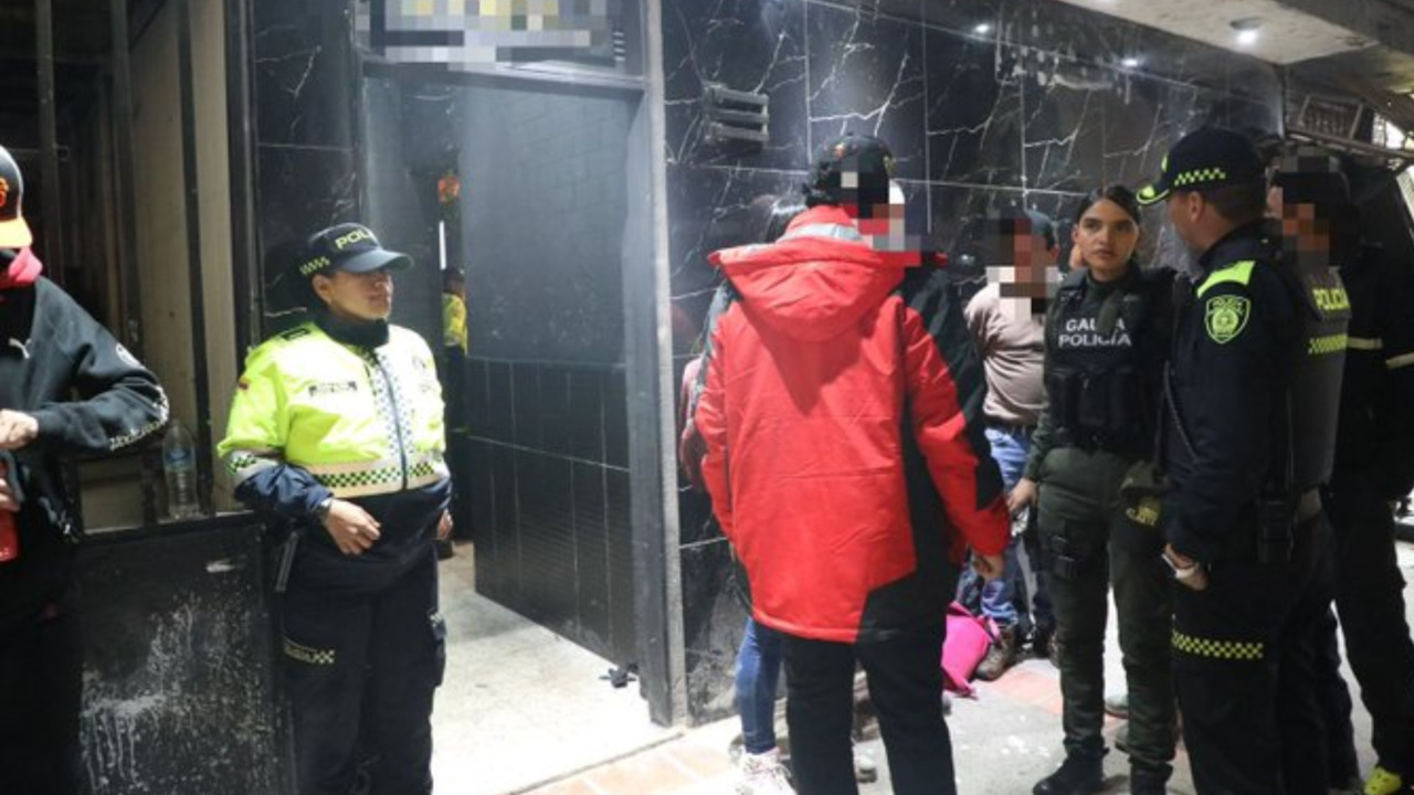 ¡Poner a la ilegalidad! Bar en Kennedy Suspender después de encontrar 20 menores, drogas y armas