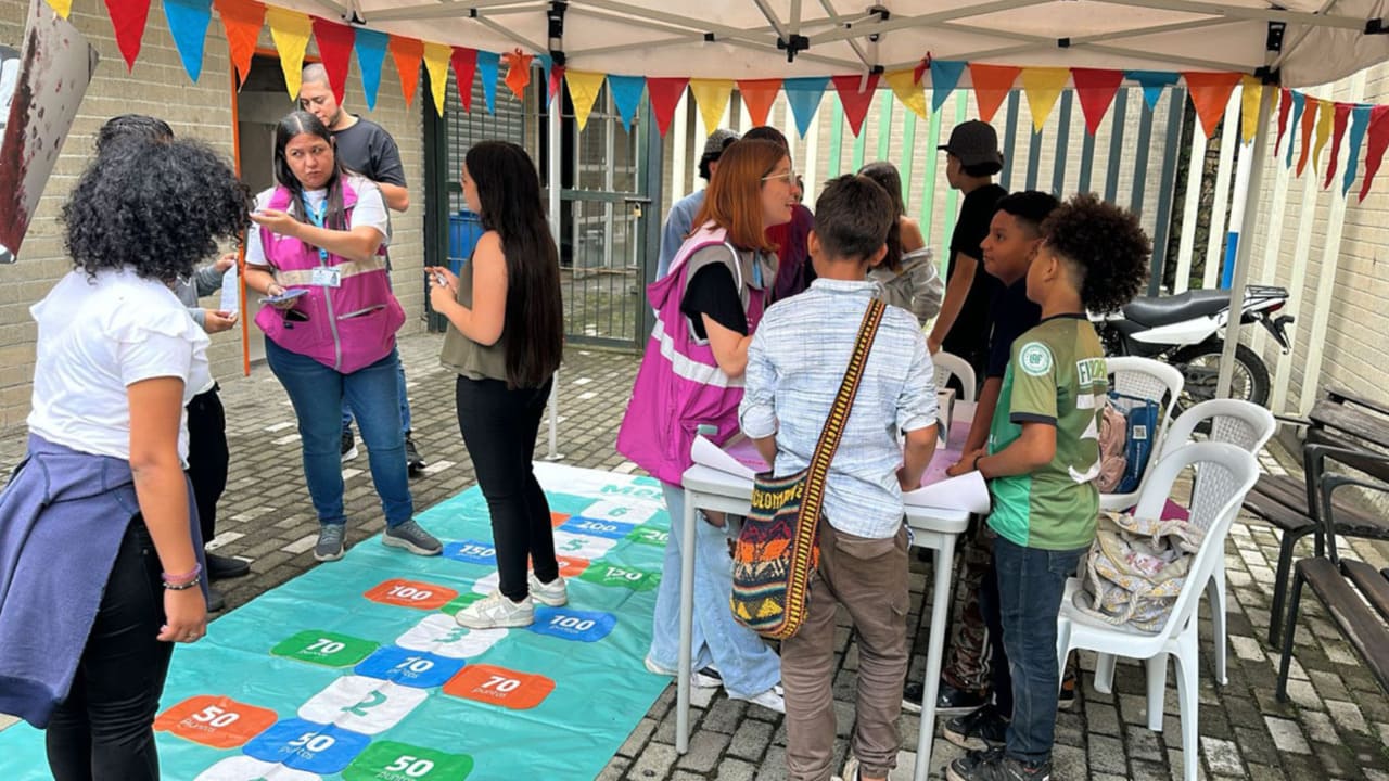 ¡Noche de cultura y diversión! Más de 210 jóvenes disfrutaron de la Velada Juvenil anual en Altavista