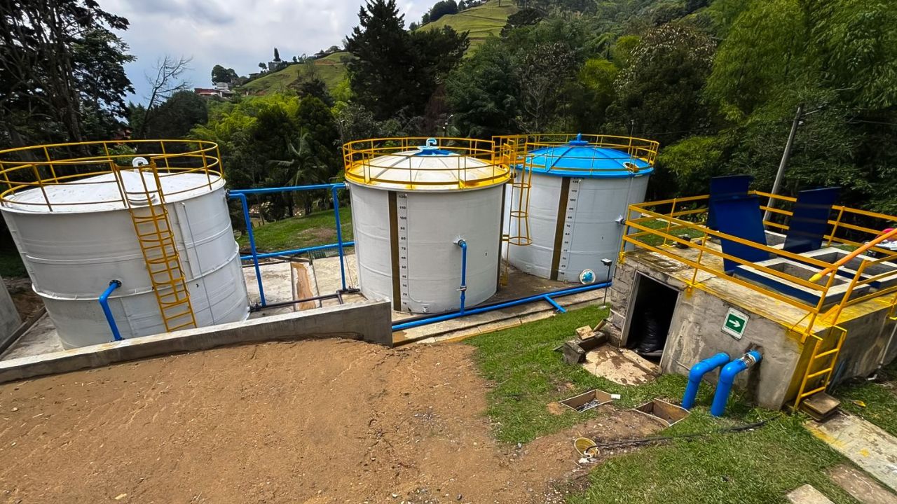 Ahora hay agua potable en Altavista para 829 familias