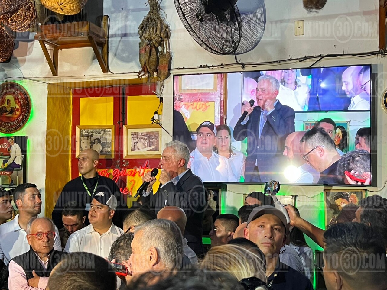 alvaro uribe sabaneta6
